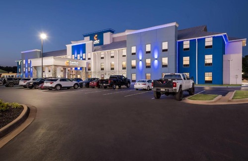 Decatur Hotel | Comfort Inn & Suites River City Decatur