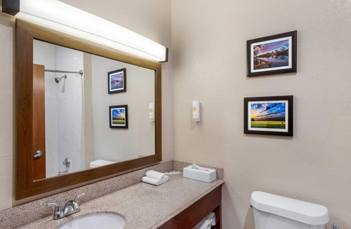 Brenham Hotel | Comfort Suites Brenham