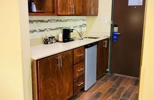 Cedar Park Hotel | Comfort Suites Cedar Park - Austin Northwest