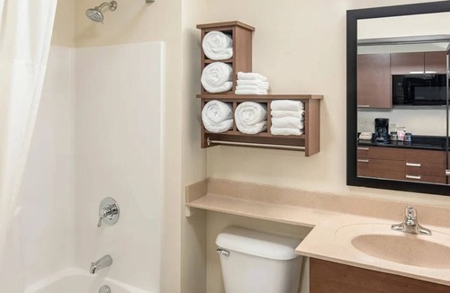 Sioux Falls Hotel | Comfortable 3 - Room Near Empire Mall – Just a 10-Min Walk to Shopping & Dining