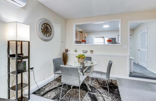 Elizabeth House | Comfortable Elizabeth Retreat about 16 Mi to Manhattan