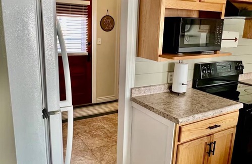 Newton House | Comfortable Home on 5th