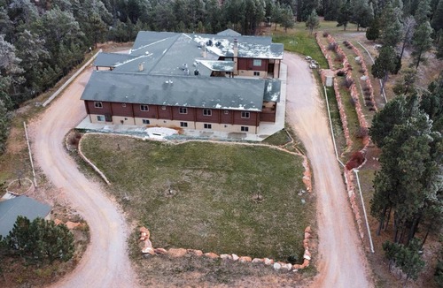 Hot Springs Cabin | Comfortable Room For Two - Room 115