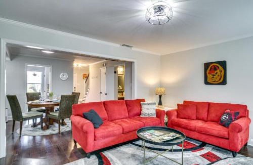 Summerville House | Comfy Augusta Condo w/Deck ~ 4 Mi to Olde Town