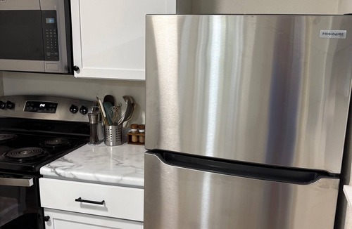 Lawrence House | Comfy family home with parking! Close to KU & Mass St