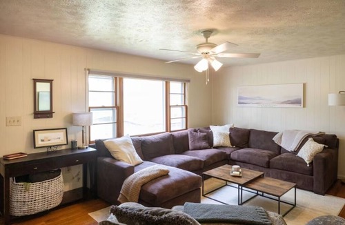 Fishers Hill House | Comfy Getaway in Strasburg, VA!