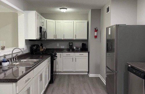 Woodfield House | Completely renovated! 1 min to Ft Jackson. Close to USC, VA Hospital. Sleeps 8