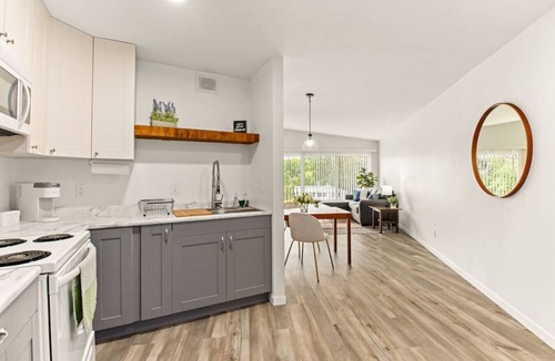 Orange Prairie Apartment | Concord C4 · Slice of the Good Life: Concord C4