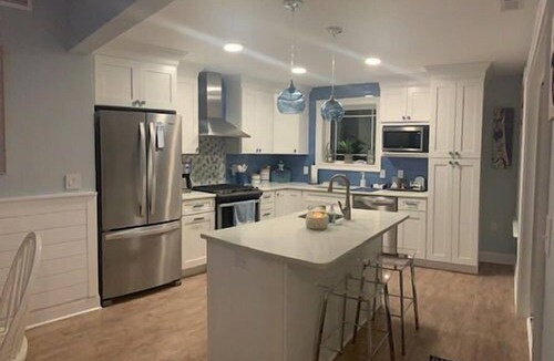 Sea Isle City Condo | Condo 1.5 Blocks from the Beach Above Berardi Brothers Pizza in Sea Isle