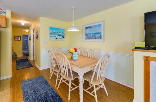 Wildwood House | Condo w/Deck: Walk to Beach & Convention Center!