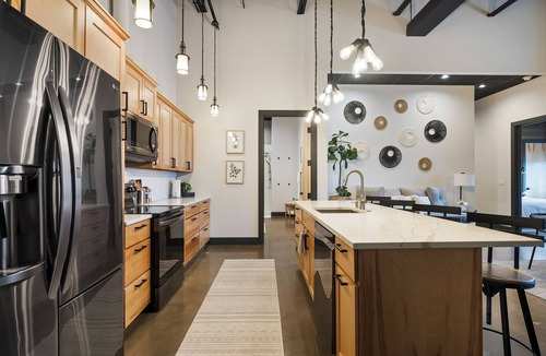 Spearfish Apartment | Contemporary family friendly downtown loft
