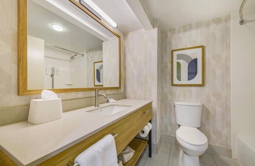 Huntsville Hotel | Convenient Huntsville Room w/Free Breakfast, Parking & Seasonal Pool Access
