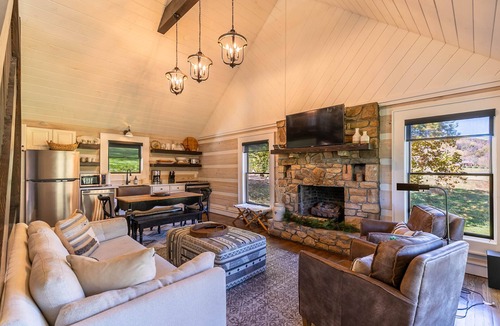 Vilas Cabin | Copper Cabin - modern cabin along Cove Creek, hot tub, fire pit