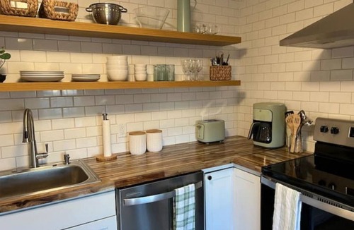 Edenton Cottage | Cottage on Oakum-cheerful 1-bedroom in Edenton