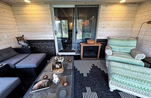 Teeds Grove Apartment | Country Apartment Rental in an Outdoor Paradise!
