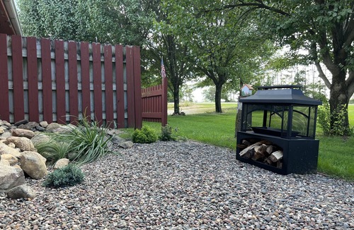 Teeds Grove Apartment | Country Apartment Rental in an Outdoor Paradise!