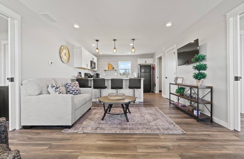Washington County House | Country Club Cottages - 1703