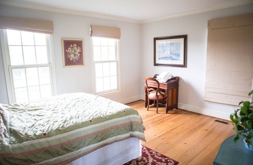 Blue Ridge House | Country Cottage on 1700’s Horse Farm/Wedding Venue