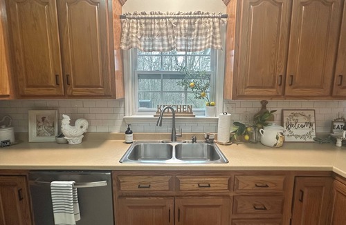 Ooltewah House | Country Home near Chattanooga, Harrison Bay, Howe Farms, and Gray Dove venues!