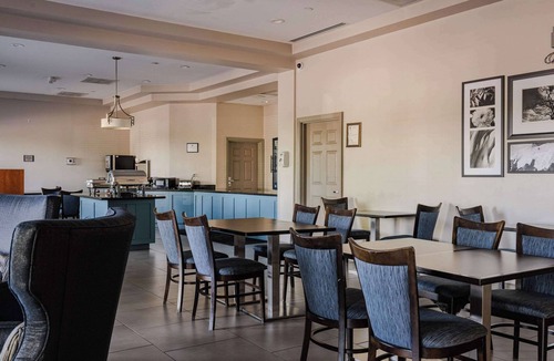 Linthicum Heights Hotel | Country Inn & Suites by Radisson, BWI Airport (Baltimore), MD