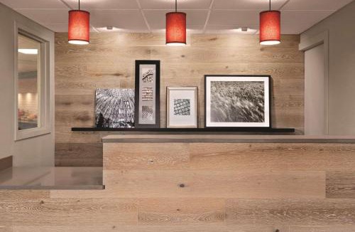 Northfield Hotel | Country Inn & Suites by Radisson, Northfield, MN