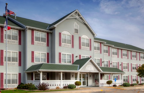 Waterloo Hotel | Country Inn & Suites by Radisson, Waterloo, IA
