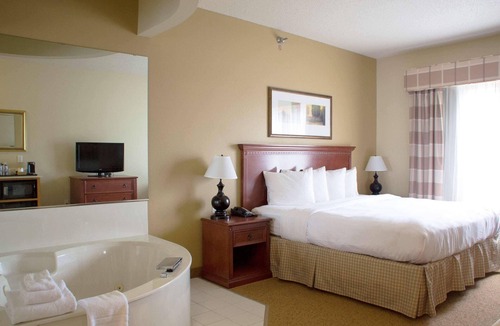 Mankato Hotel | Country Inn & Suites by Radisson, Mankato Hotel and Conference Center, MN