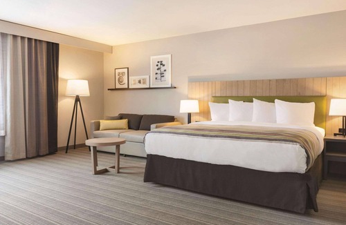North Ocean City Hotel | Country Inn & Suites by Radisson, Ocean City, MD
