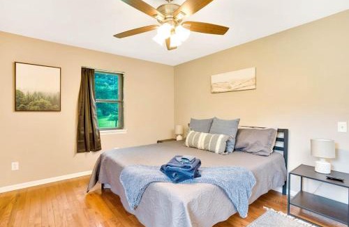 Chickamauga House | Country Lane Cottage- privacy & quiet neighborhood