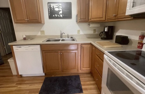 Sevierville Apartment | Country Setting with Cozy One Bedroom Unint