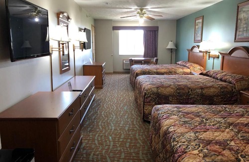 Chalco Hotel | Countryside Suites Omaha