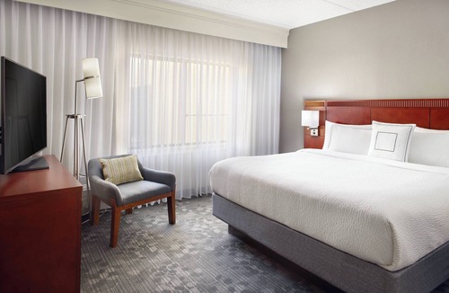SouthPark Hotel | Courtyard by Marriott Charlotte Southpark