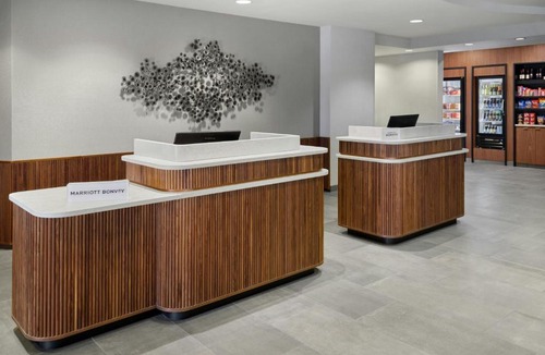 Shawnee Hotel | Courtyard by Marriott Kansas City Shawnee