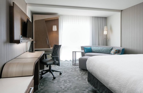 Bellevue Hotel | Courtyard by Marriott Omaha Bellevue Beardmore Event Center