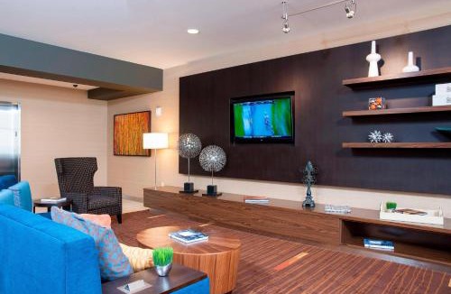 Peoria Hotel | Courtyard Peoria Downtown