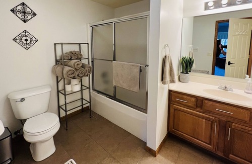 Jo Daviess County Condo | Cozy 1 bed 1 bath Walkout Condo in private wooded neighborhood