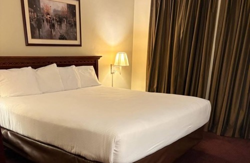 Ottumwa Hotel | Cozy 1-bedroom apartment in downtown Ottumwa