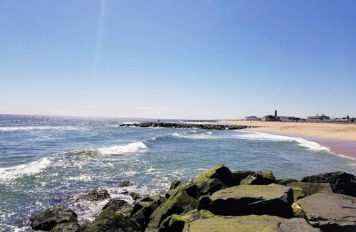 Asbury Park Condo | Cozy 1-bedroom condo in peaceful Asbury Park with AC