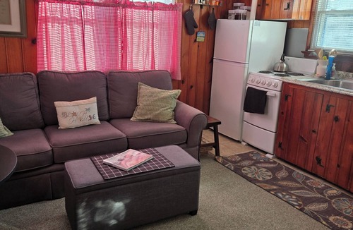 North Beach Haven Cottage | Cozy 1-bedroom Cottage by the Sea in charming Long Beach Island, NJ