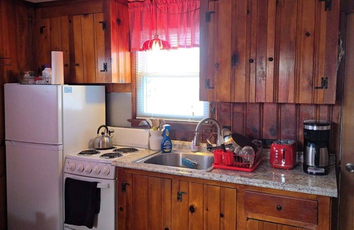 North Beach Haven Cottage | Cozy 1-bedroom Cottage by the Sea in charming Long Beach Island, NJ