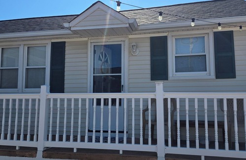 North Beach Haven Cottage | Cozy 1-bedroom Cottage by the Sea in charming Long Beach Island, NJ