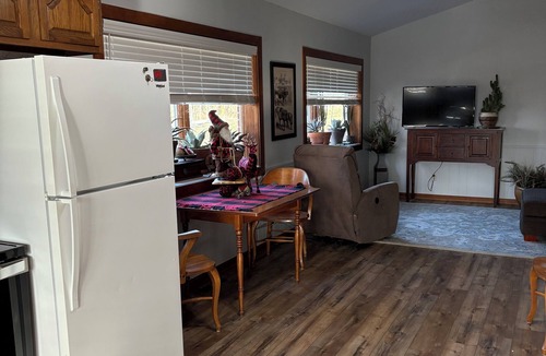 Carrollton Other | Cozy 1-bedroom farmhouse in adorable Carrollton. Easily accessible