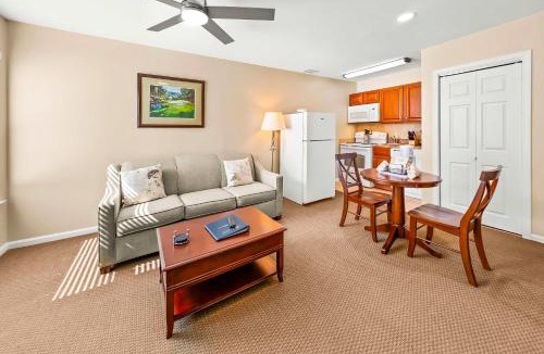Fairfield Harbour House | Cozy 1st floor condo with golf course view