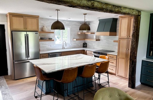 Maiden Rock Cottage | Cozy 2-bedroom cottage in charming Maiden Rock. Sleeps up to 8 guests.
