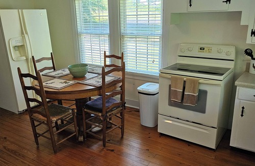Lydia House | Cozy 2-bedroom house in charming Cheraw, SC