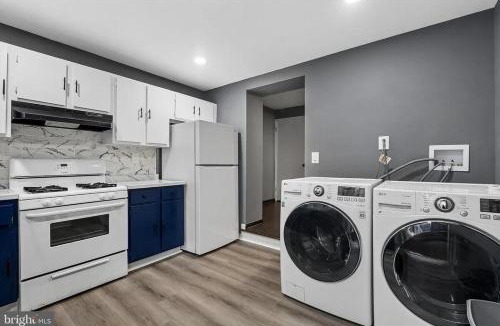 South Philadelphia House | Cozy 2 BR home in South Philly - Easy City Access