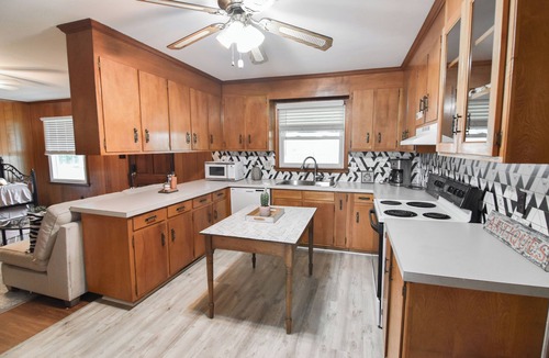 Bowling Green House | Cozy 2BR 2BA 5 min to lake 20 min to downtown CLT