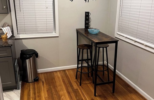 Bellevue Apartment | Cozy 2BR Apartment with Easy Access to DC Attractions
