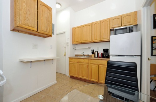 Bowery Condo | Cozy 2BR Apt in LES/Steps to Soho&Chinatown