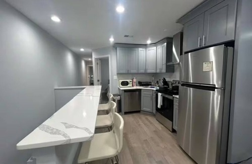 Bella Vista Apartment | Cozy 3 Bedroom Apartment in Center City!